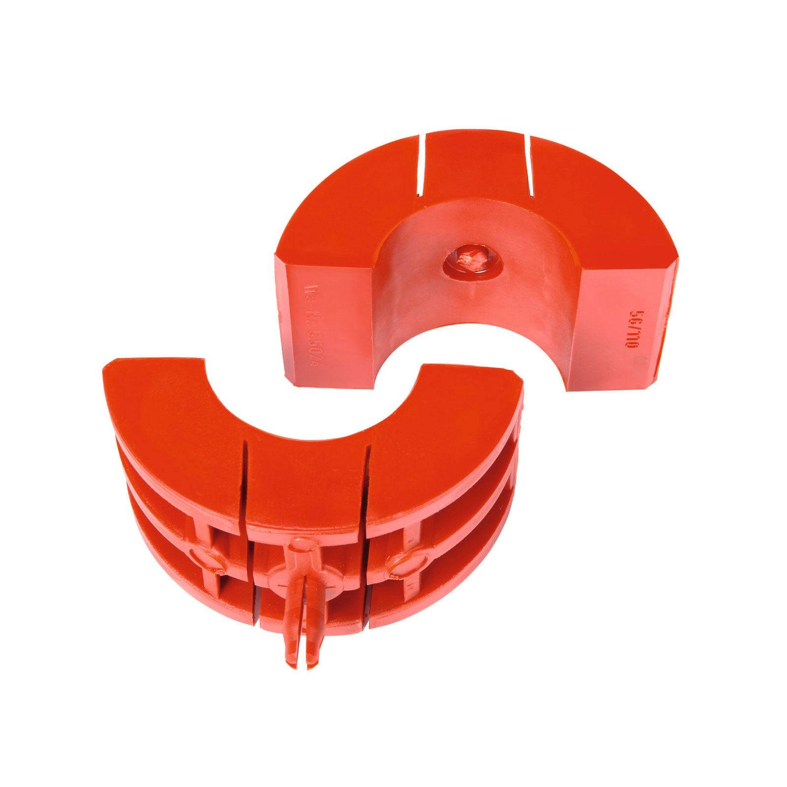 Rot-farbene Rohrreparaturschelle in zwei Teilen zum Befestigen und Abdichten, mit Verschlüssen und Nuten ausgestattet, für schnelle Montage geeignet.