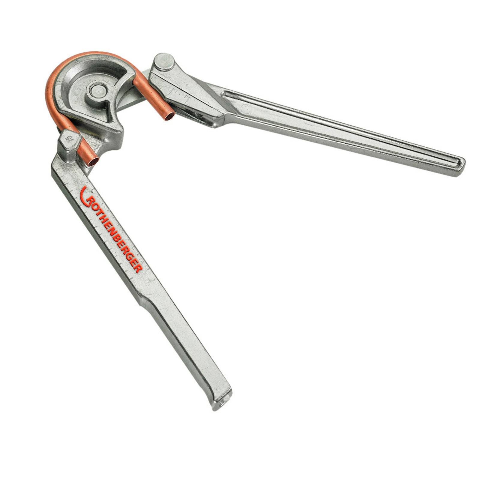 Eine Metallrohrbiegermaschine der Marke 'ROTHENBERGER', die zum Biegen von Rohren verwendet wird, mit langen Griffen und einer gebogenen Komponente zum Fixieren von Rohren.