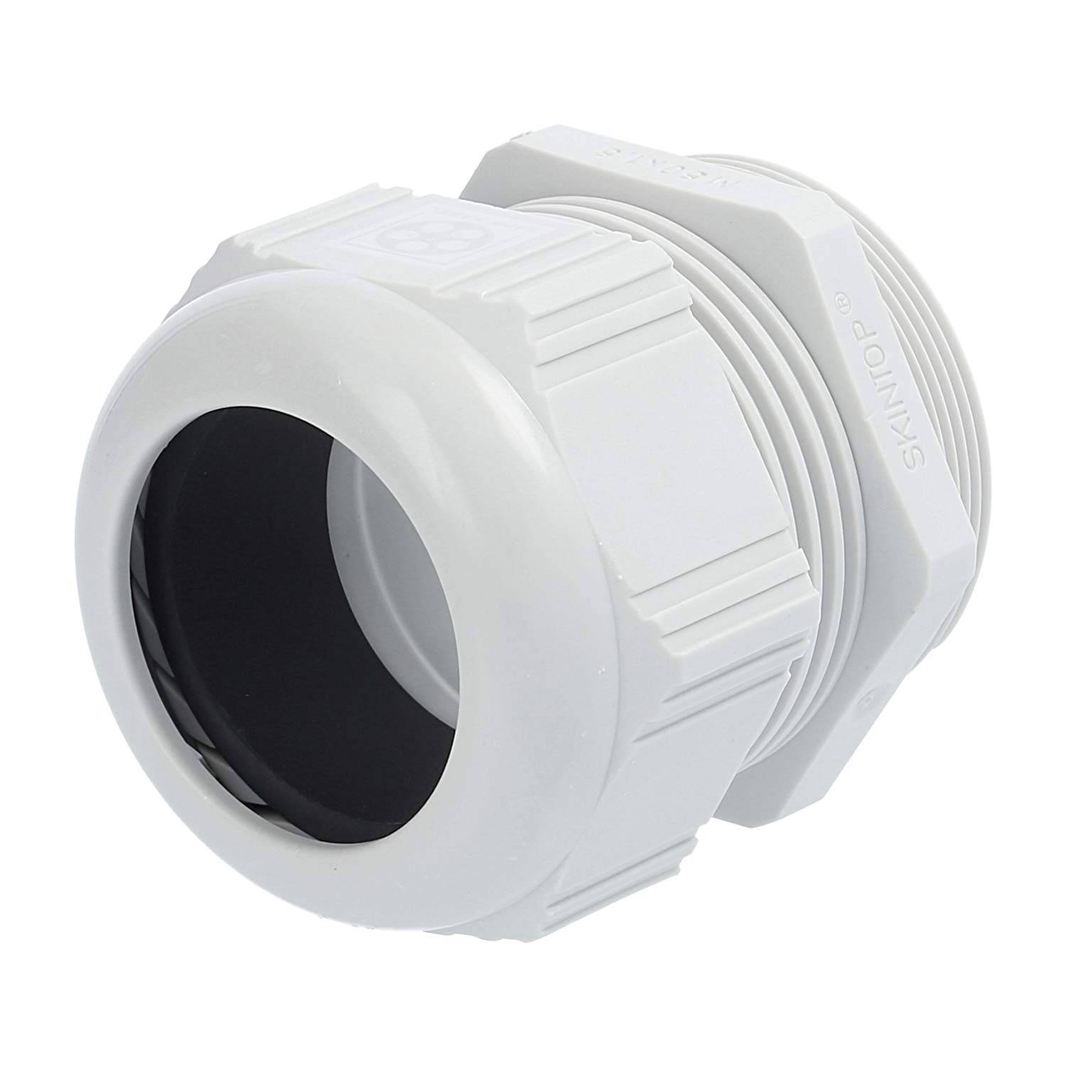 Ein weißes Kunststoff-Kabelverschraubung mit Gewinde und Dichtungsring, entwickelt um Kabel sicher in einem Gehäuse einzuführen.