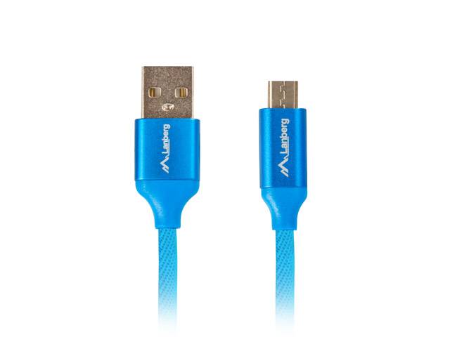 Zwei blaue USB-Ladekabel mit unterschiedlichen Anschlüssen, gezeigt auf weißem Hintergrund.