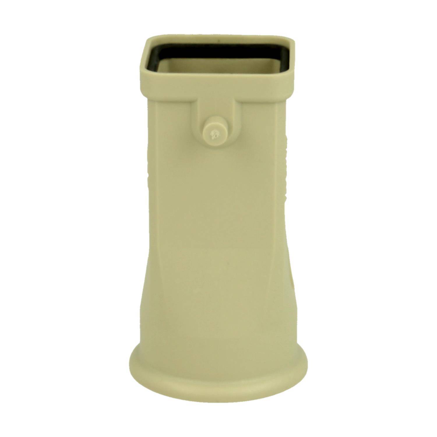 Beige, aufrechte, zylindrische Komponente mit einer flachen, rechteckigen Oberseite und abgerundeter Basis, höchstwahrscheinlich ein Kunststoff-Adapter oder Verbindungselement.