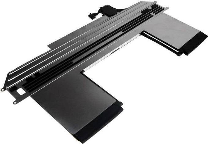 Ein schwarzer und silberner Linearscanner mit schlankem Design. Der Scanner wird aus einem Winkel gezeigt, der seine kompakte und moderne Struktur hervorhebt.