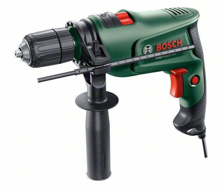 Ein grüner Bosch EasyImpact Bohrschrauber mit schwarzem Griff und verstellbarer Stützhandhabung, entwickelt für leichte manuelle Bohrvorgänge.