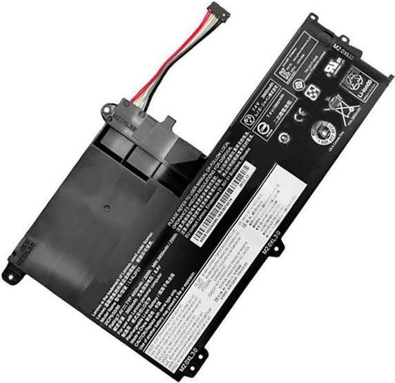 Ein rechteckiger Laptop-Akku mit Etiketten, Drähten und Anschlüssen. Verschiedene Zertifizierungslogos sind zusammen mit technischen Einzelheiten sichtbar.