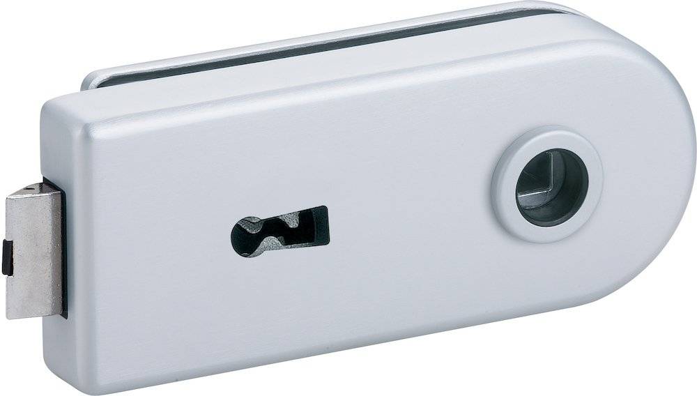 Ein Metallzylinderschloss mit einem Schlüsselloch, auf weißem Hintergrund platziert.