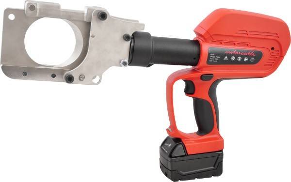 Eine rote und schwarze hydraulische Werkzeug mit einem metallischen Kopf, verwendet zum Schneiden von Kabeln oder Metallstäben.