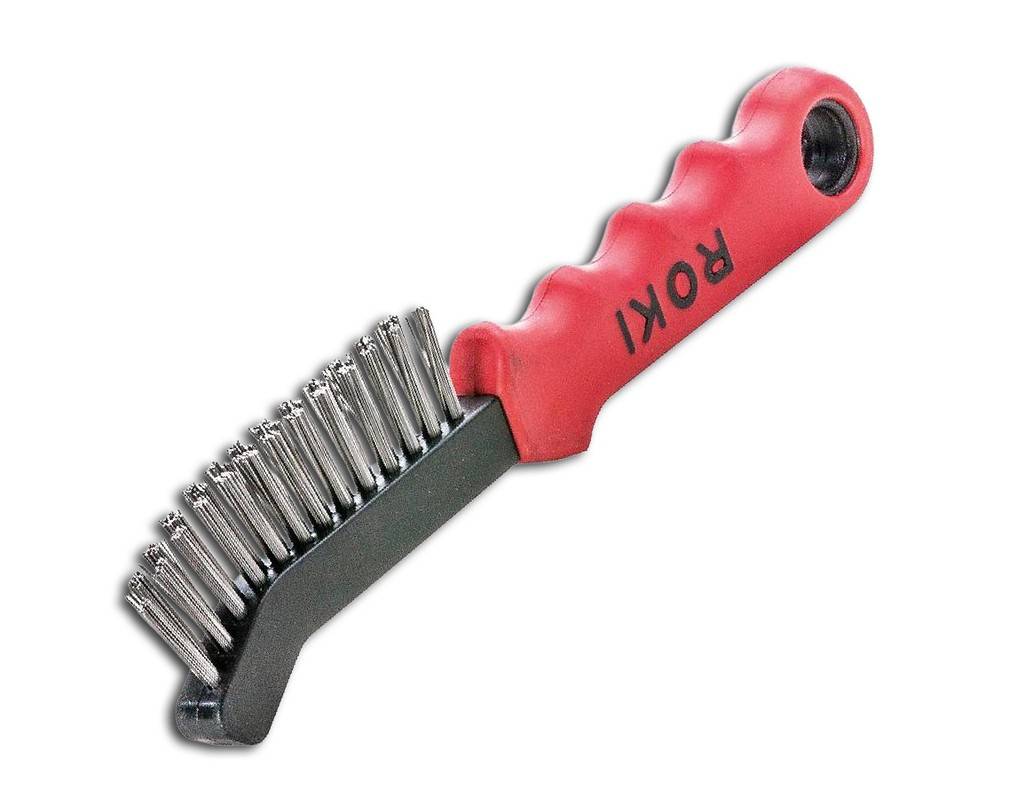 Tragbare Drahtbürste mit rotem ergonomischem Griff mit der Bezeichnung „ROKI