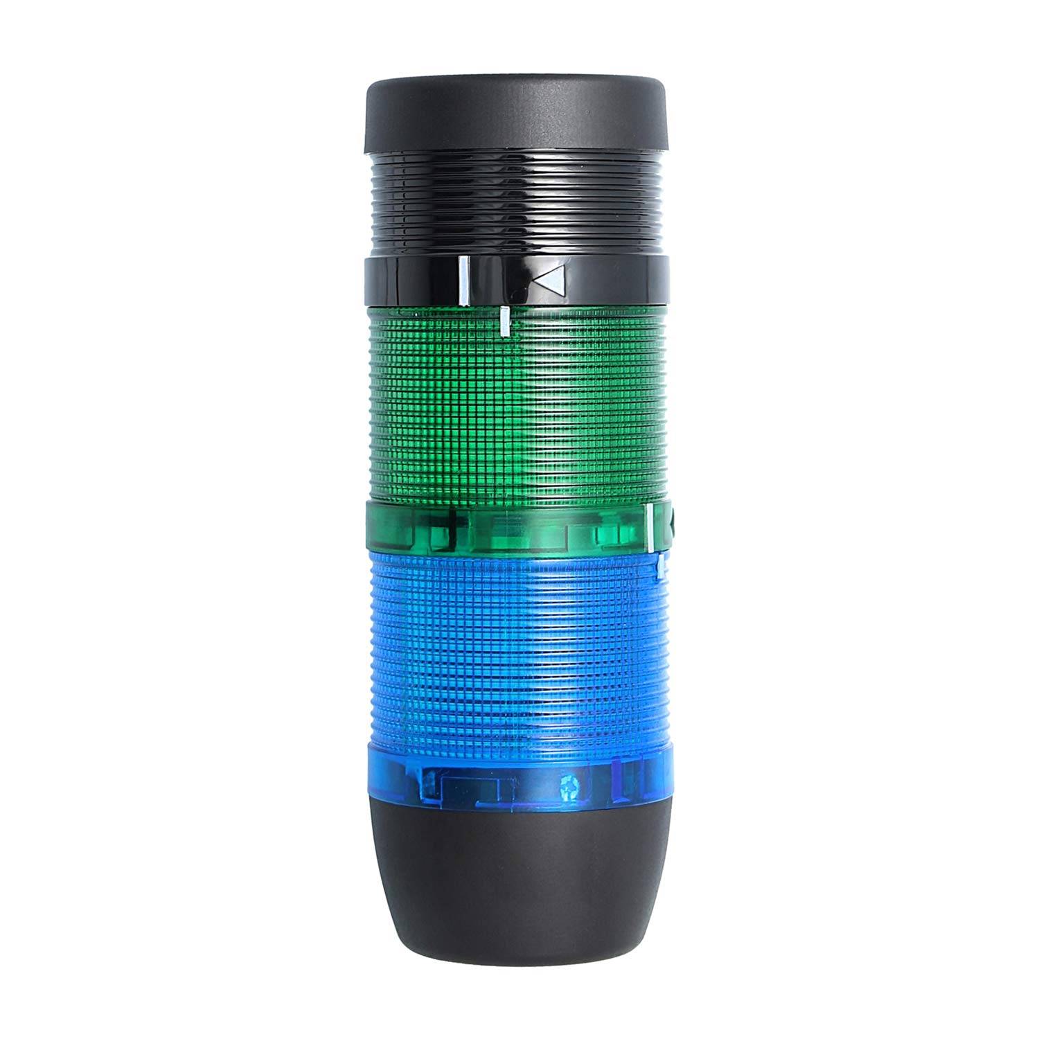 Ein zylindrisches, stapelbares Lichtmodul mit schwarzem Sockel, das ein blaues Segment am unteren Teil und ein grünes Segment darüber aufweist.