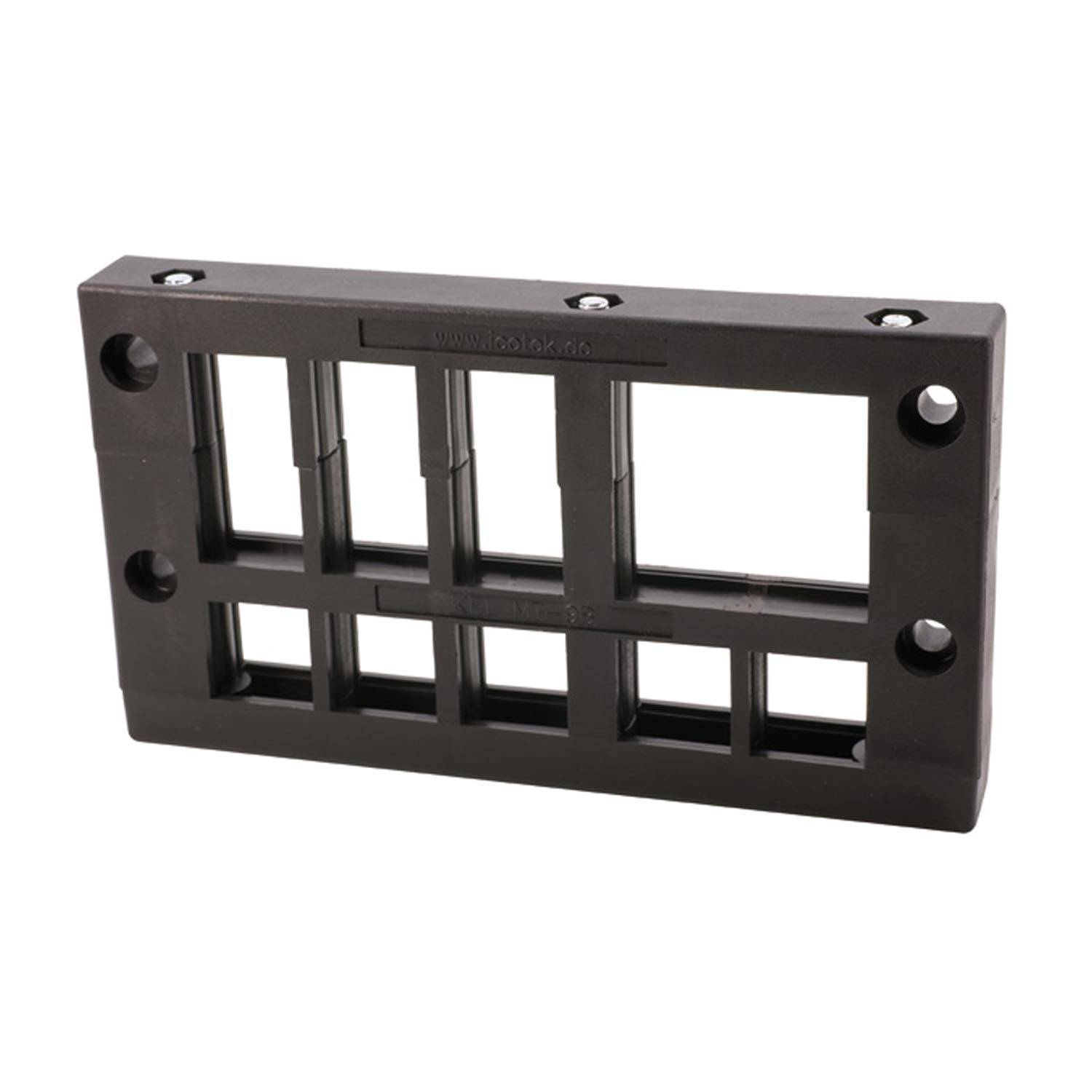Ein rechteckiger schwarzer Kunststoff-Kabeldurchführungsrahmen mit sechs Öffnungen und Befestigungslöchern, der zur Organisierung und sicheren Fixierung von Kabeln konzipiert ist.