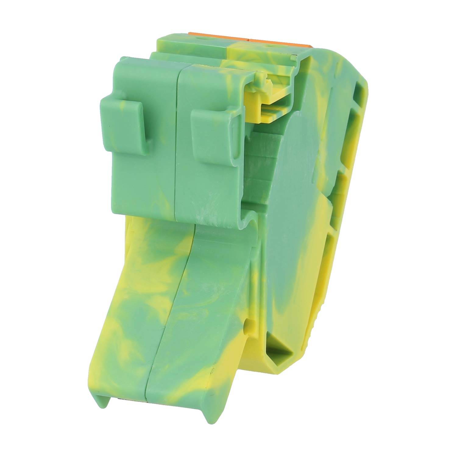 Ein grüner und gelber Kunststoff-Prüfstecker, der zum elektrischen Testen verwendet wird und ein kompaktes, aufsteckbares Design aufweist.