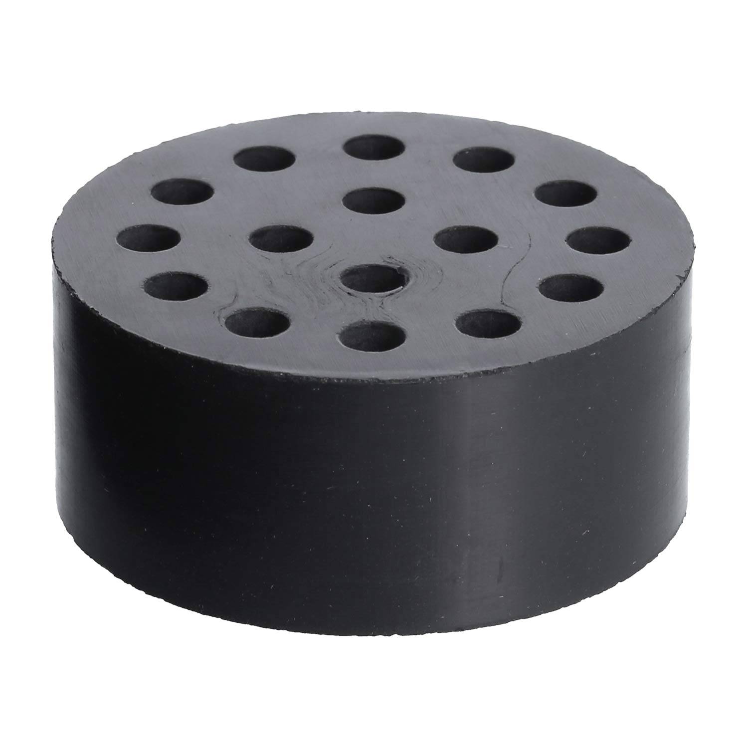 Eine schwarze zylindrische Scheibe mit mehreren gleichmäßig verteilten Löchern auf der Oberseite, die einer Lautsprecherabdeckung oder Filterkomponente ähnelt.