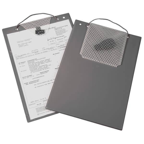 Zwei graue Klemmbrett-ähnliche Dokumentenhalter mit Netzfächern und gebogenen Griffen, einer zeigt ein Blatt Papier, auf weißem Hintergrund.