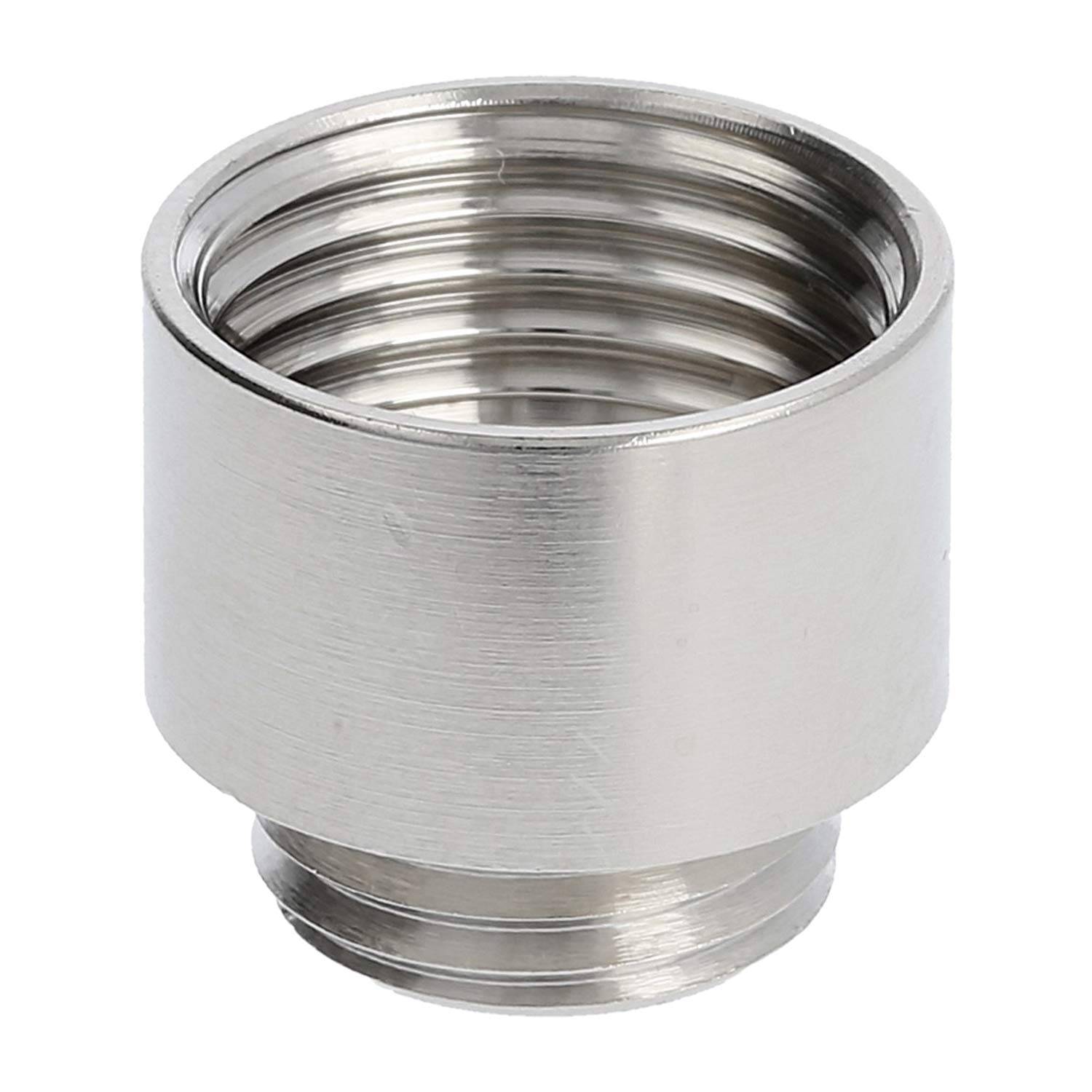 Ein metallischer Gewindezylinder-Verbinder mit einer glatten, glänzenden Oberfläche, der typischerweise für Sanitär- oder industrielle Anwendungen verwendet wird.