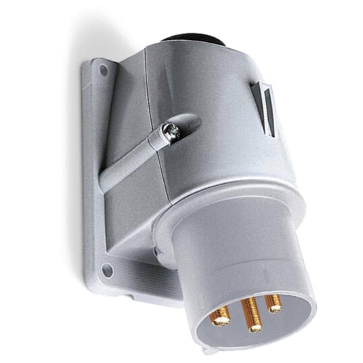 Ein silberner industrieller Elektrostecker mit drei goldenen Kontakten und einer Befestigungsvorrichtung, verwendet für Hochleistungsverbindungen.
