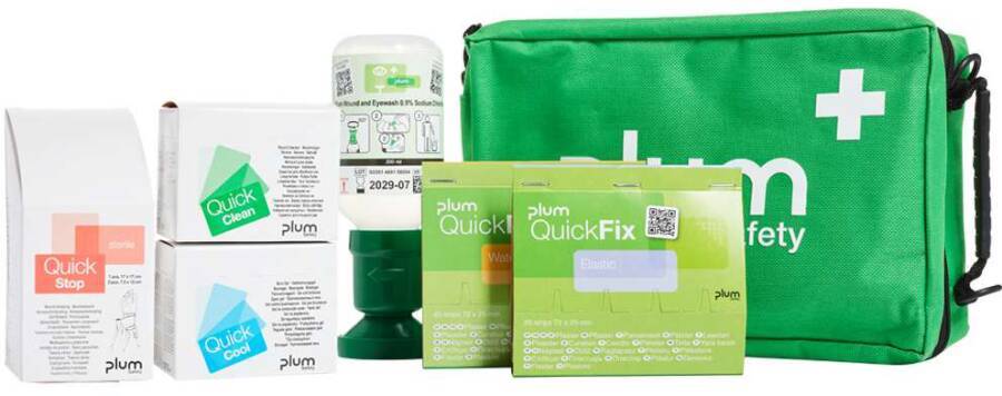 Plum QuickFix Erste-Hilfe-Set-Inhalte, einschließlich Verbandsmaterial, Tücher, Haftverbände und einer grünen „Sicherheits