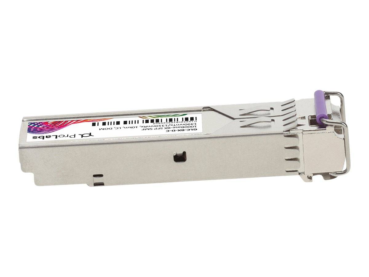 Silberfarbiges Faseroptik-Transceiver-Modul mit violettem Ziehtab, isoliert auf weißem Hintergrund dargestellt.