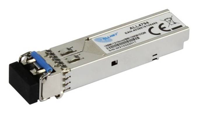 SFP-Faseroptik-Transceiver-Modul mit Metallgehäuse und Zuglasche, dargestellt auf weißem Hintergrund.