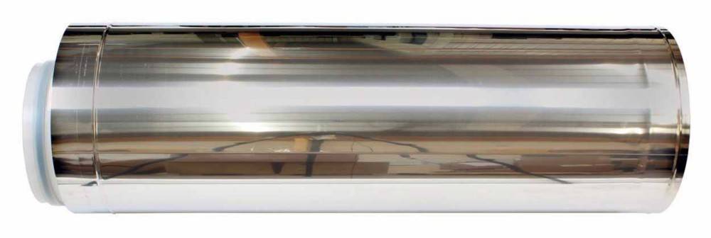 Ein glänzendes metallisches zylindrisches Rohr oder eine Patrone, von der Seite auf weißem Hintergrund betrachtet.