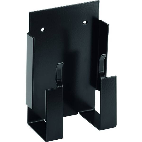 Schwarze an der Wand montierte Metallhalterung oder Halter mit zwei Schraubenlöchern und zwei vorderen Stützen, isoliert auf weißem Hintergrund dargestellt.