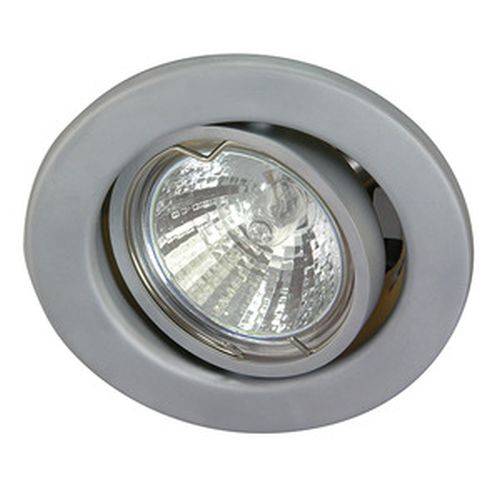 Eine eingelassene Deckenleuchte mit einem kreisförmigen Metallrahmen und einer leicht nach unten gerichteten Halogenlampe im Inneren.