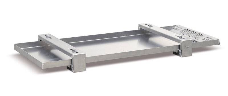 Ein aufgerolltes transparentes Kunststoffrohr, das seine Flexibilität und Transparenz hervorhebt, wird häufig für den Flüssigkeitstransport oder industrielle Zwecke verwendet.