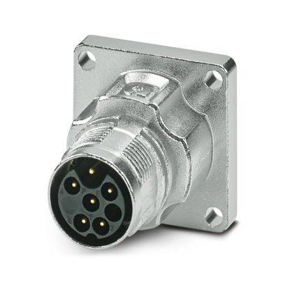 Ein silberner, quadratisch geformter Stecker mit sieben kreisförmigen Buchsen, auf einem Paneel montiert.