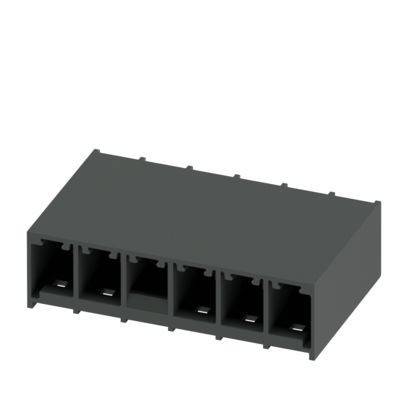 Ein fünfschlitziger rechteckiger schwarzer elektronischer Steckerblock, nach oben abgewinkelt, für elektrische oder elektronische Anwendungen ausgelegt.