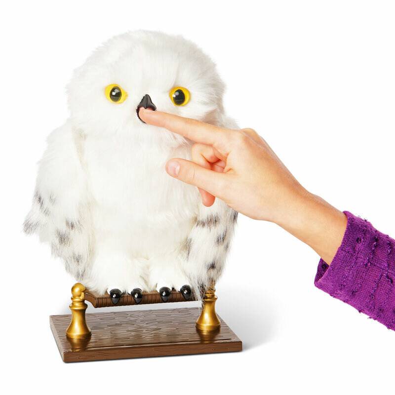 Spin Master 39760 Harry Potter - Interaktive Plüsch-Eule Hedwig