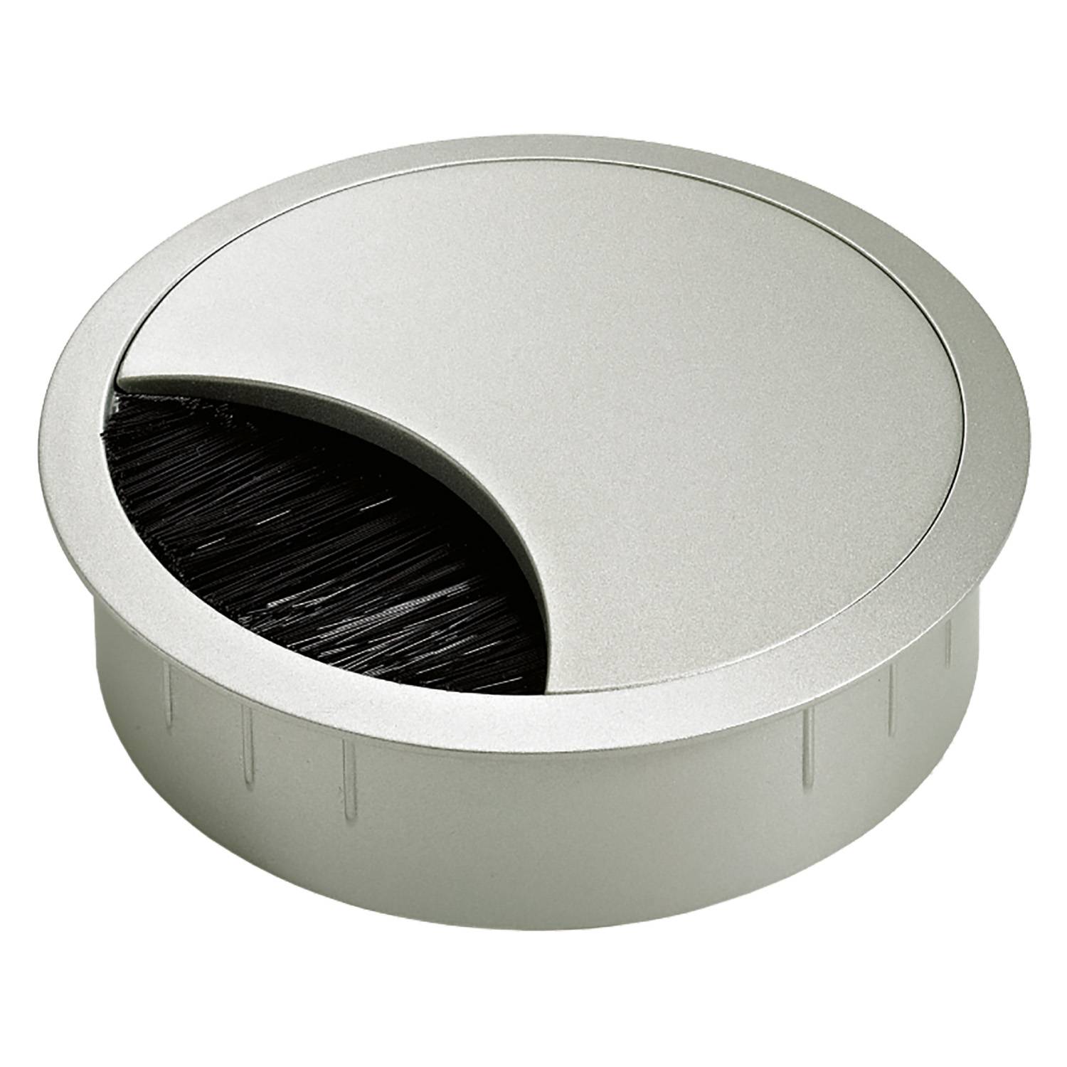 Eine runde silberfarbene Kabelöse mit einer teilweise offenen Schiebeabdeckung, die einen Schleifer zur Organisation und zum Schutz von Kabeln freigibt.