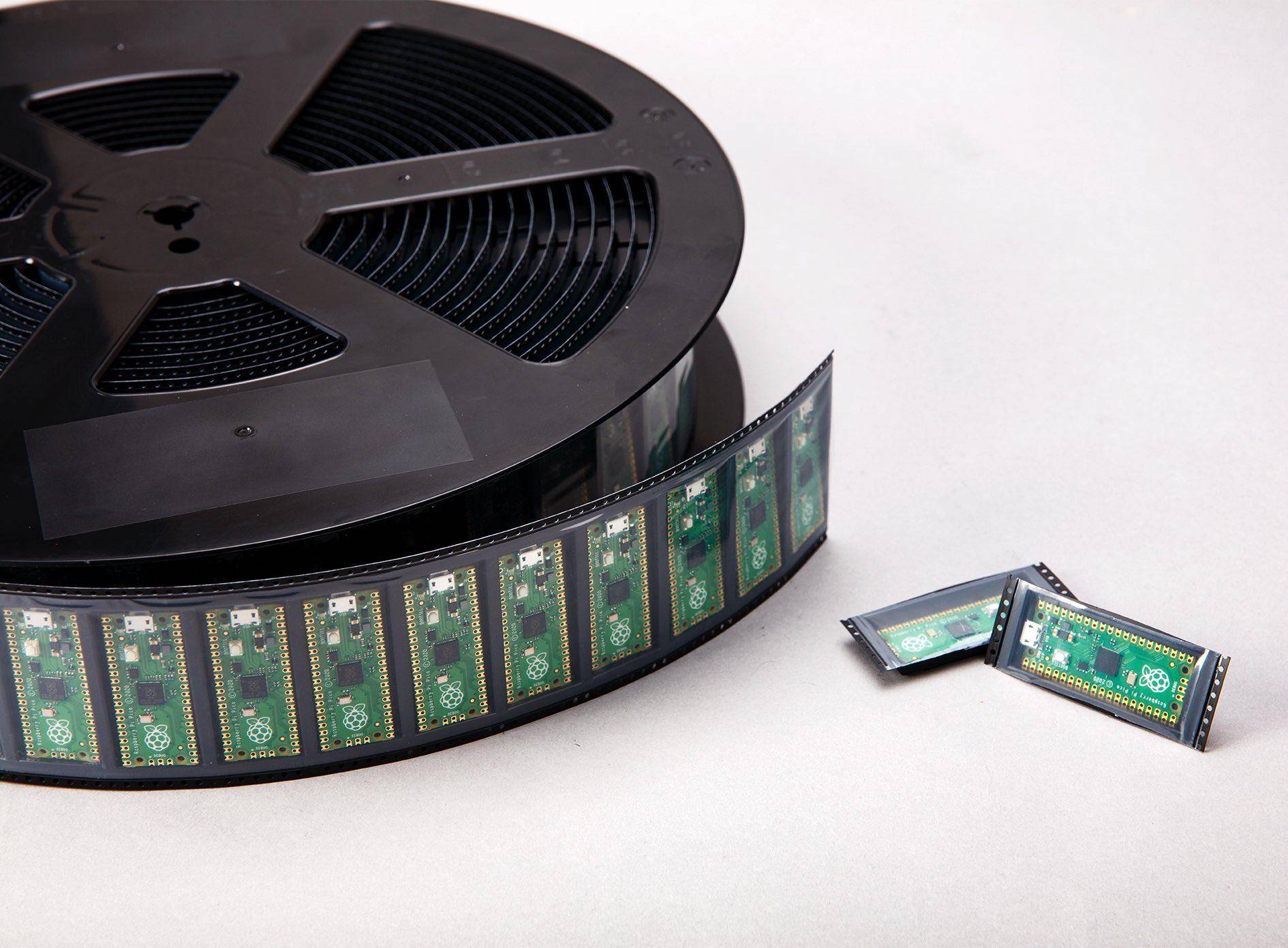 Raspberry Pi Pico, RP2040 Mikrocontroller-Board, Rolle mit 480 Stück