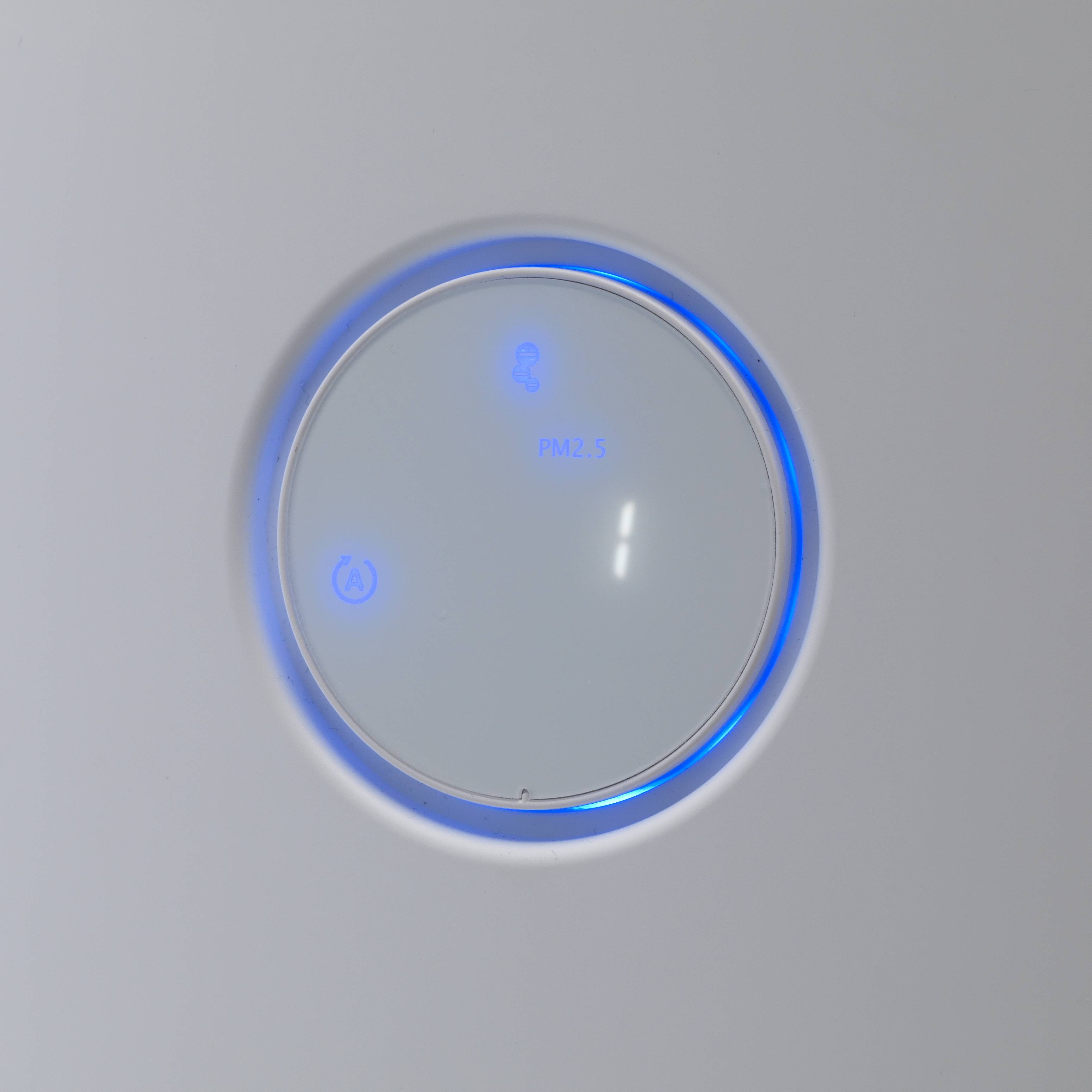 Trebs 49100 Luftreiniger - Atmen Sie den UnterschiedBringen Sie reine und gesunde Luft in Ihr Zuhause mit dem Trebs 49100 Luftreiniger. Erfreuen