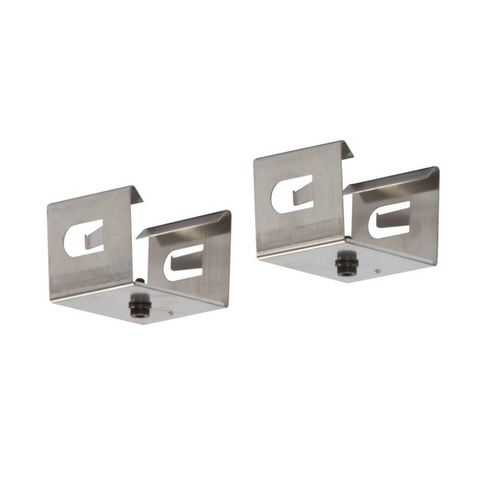 Zwei Metallbefestigungshalterungen mit Schraublöchern, entwickelt zum Befestigen von Objekten wie Regalen oder Hardware an einer Oberfläche.