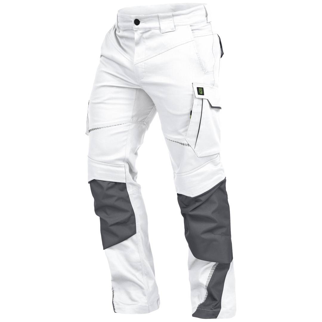Weiße Arbeitshosen mit dunkelgrauen verstärkten Knie- und Unterschenkelbereichen sowie einer seitlichen Cargotasche, gezeigt auf einfachem Hintergrund.