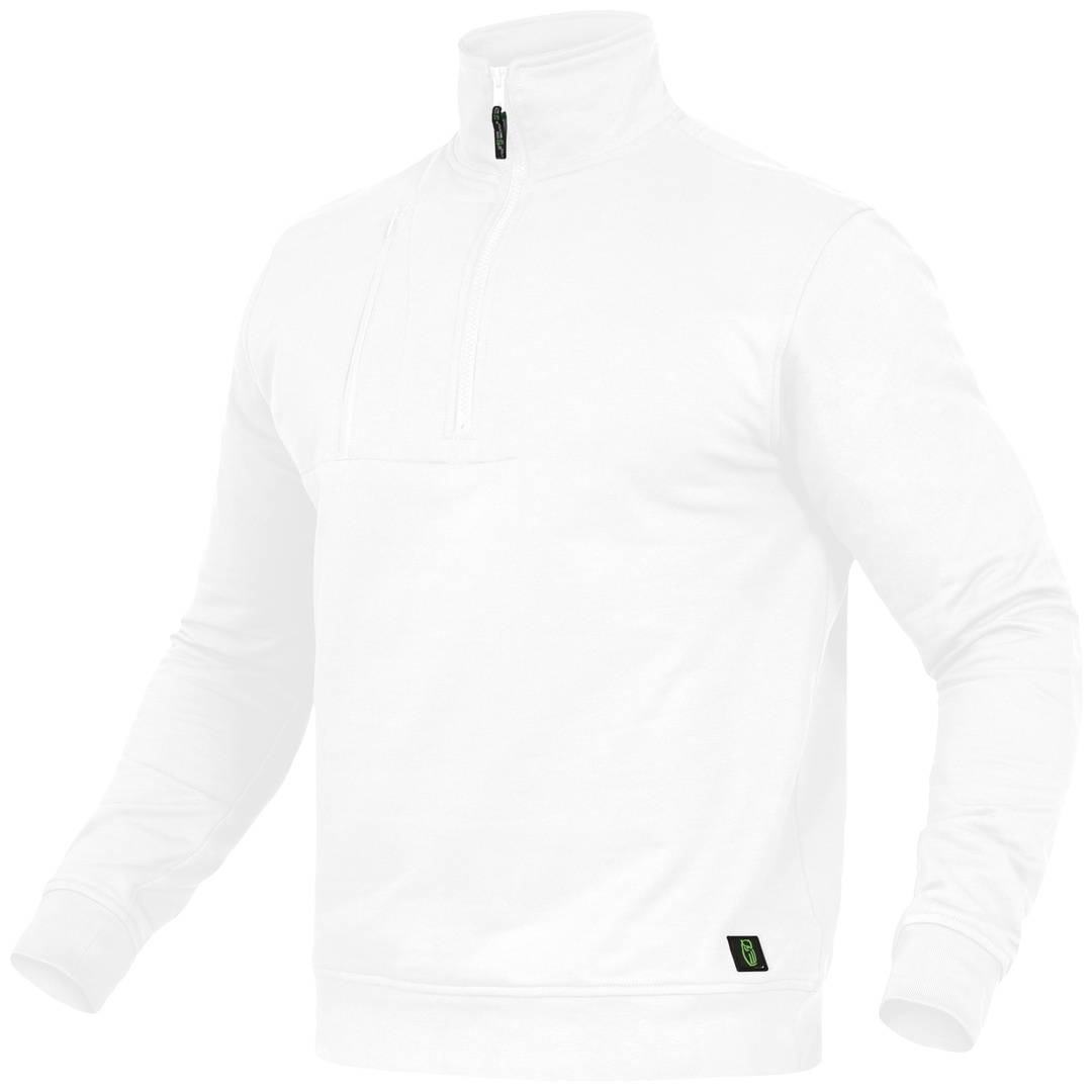 Weißer Langarm-Pullover mit Viertel-Reißverschluss und Stehkragen, Vorderansicht auf neutralem Hintergrund.