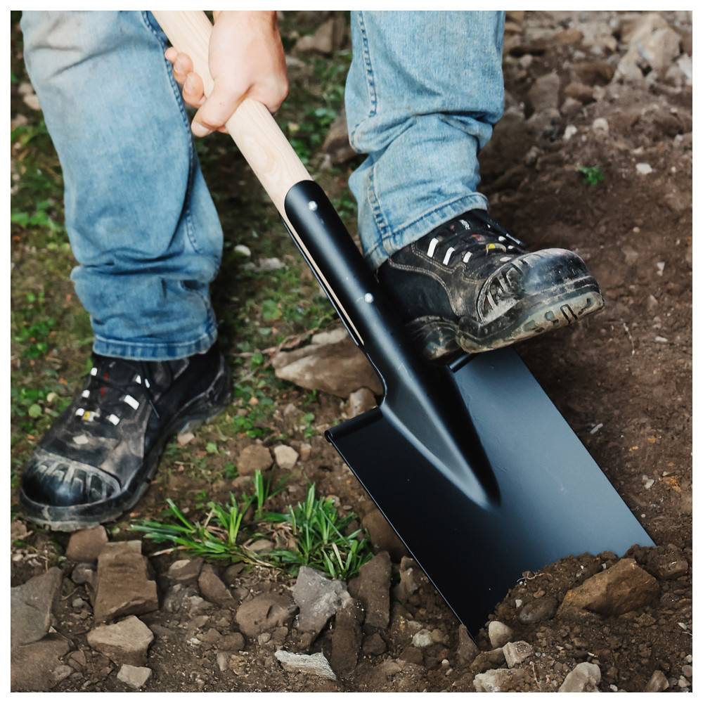 Dönges Feuerwehrspaten DIN 20127, mit CY-Stiel