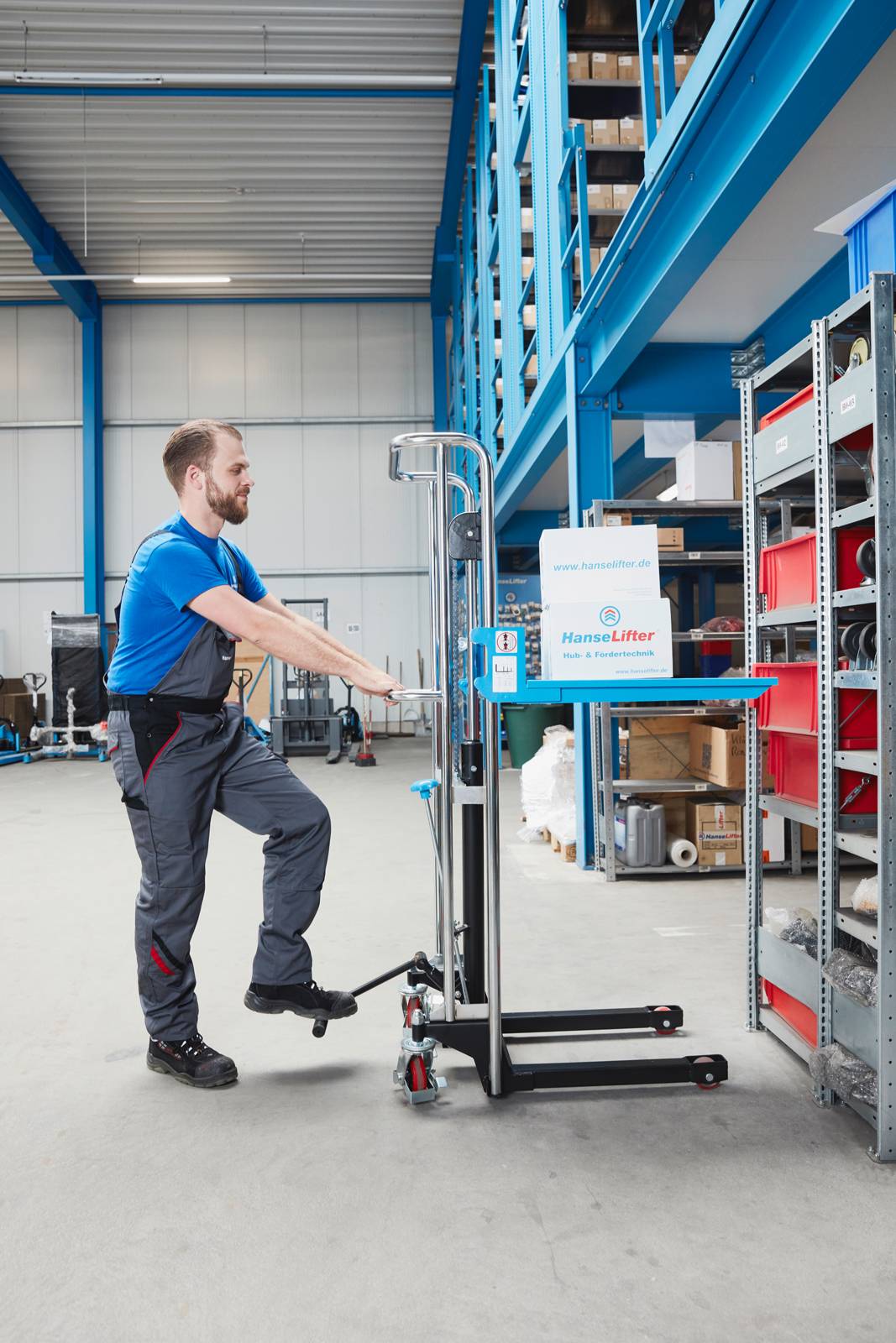 Hanselifter elektrischer Plattformhochhubwagen E-PS0412 Tragkraft 400kg Hubhöhe 1200mm