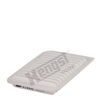 Ein rechteckiger weißer Luftfilter mit Faltendesign, beschriftet mit 'Hengst Filter' und Produktcode 'E1543'.