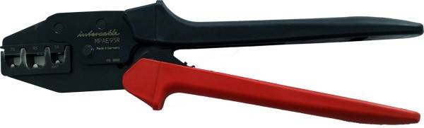 Ein schwarzer und roter Kreuzrohrzange, die den Kopf- und Griffaufbau zeigt, vor einem weißen Hintergrund.