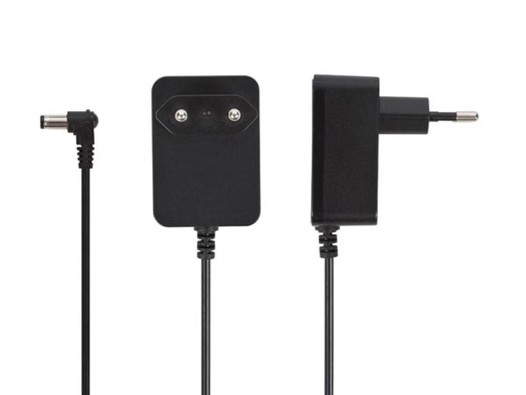UNIVERSAL-NETZTEIL - 9 VDC - 1 A - 9 W - STECKER (2.1 x 5.5 mm)