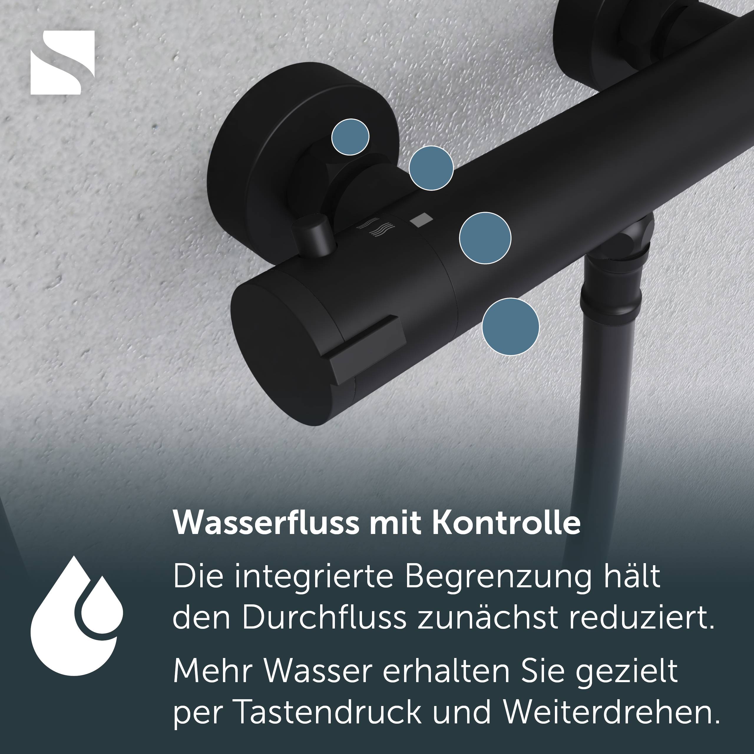 # Schwarzer Duschkopf mit blauen Berührungspunkten und deutscher Textbeschreibung zur kontrollierten Wasserdurchfluss: 'Wasserfluss mit Kontrolle'.