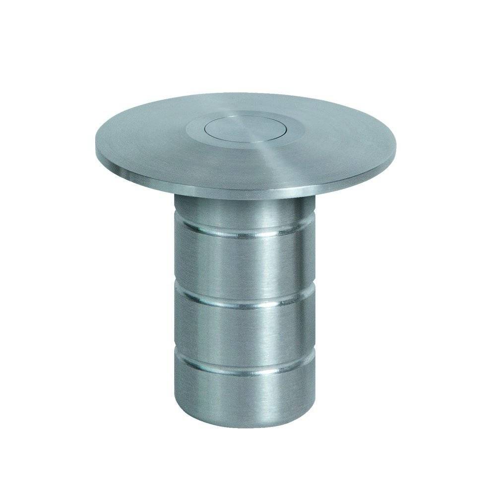 Ein metallischer zylindrischer Griff mit einer runden, flachen Oberseite und einer gerillten Mittelsection, wahrscheinlich für Möbel- oder Schrankdesign verwendet.