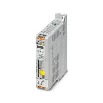 Ein kompaktes Industrieautomationsmodul mit Display, Tasten und verschiedenen Anschlüssen, das in Steuersystemen von Maschinen verwendet wird.