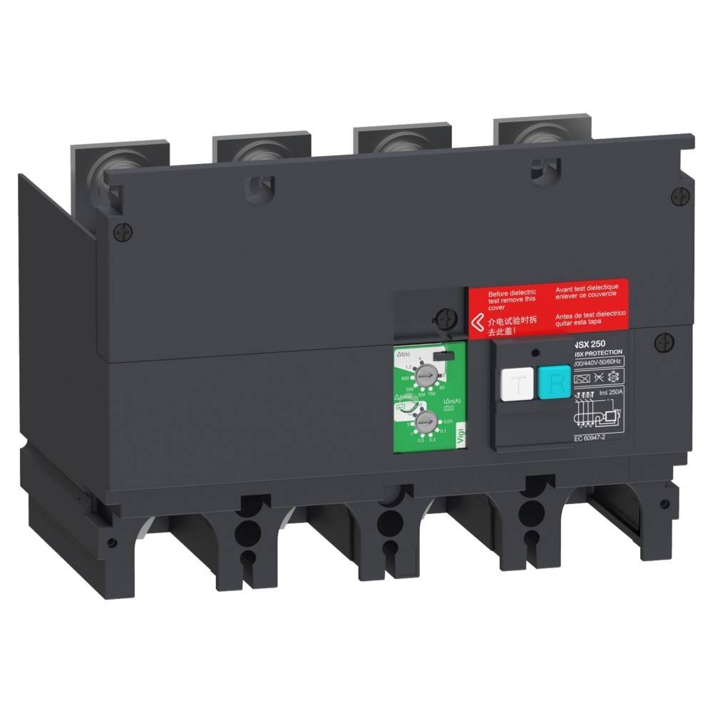 Ein schwarzer Sicherungsautomat mit roten und grünen Schaltern, der industrielle Steuerungselemente und Warnhinweise zeigt, konzipiert für elektrische Systeme.