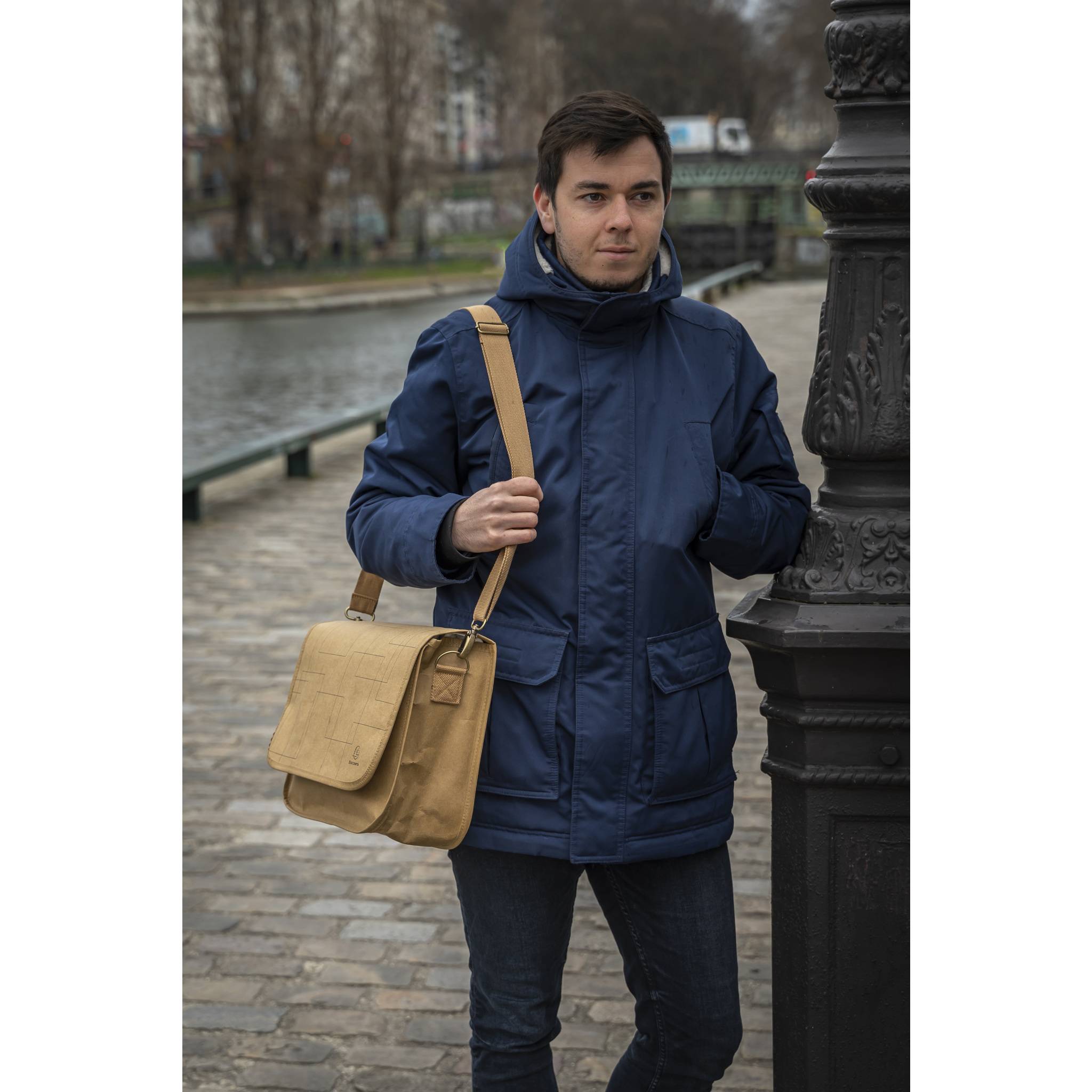 Exacompta 17650E Tasche aus Papier in Lederoptik, 39x27x13cm, Eterneco - Braun geometrische Motive