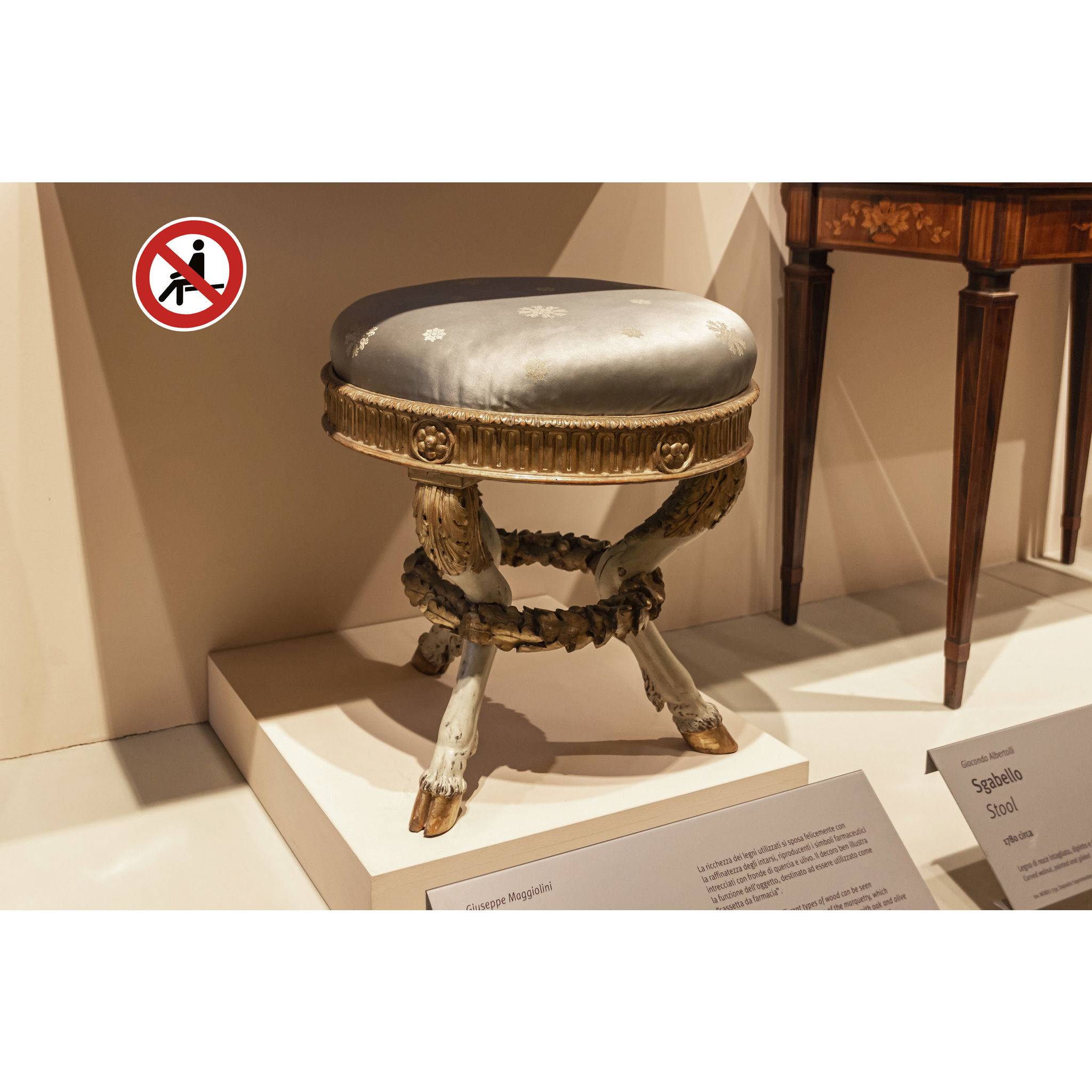 Exacompta Hinweisschild Sitzen verboten PVC selbstklebend 10 cm Rot 67016E