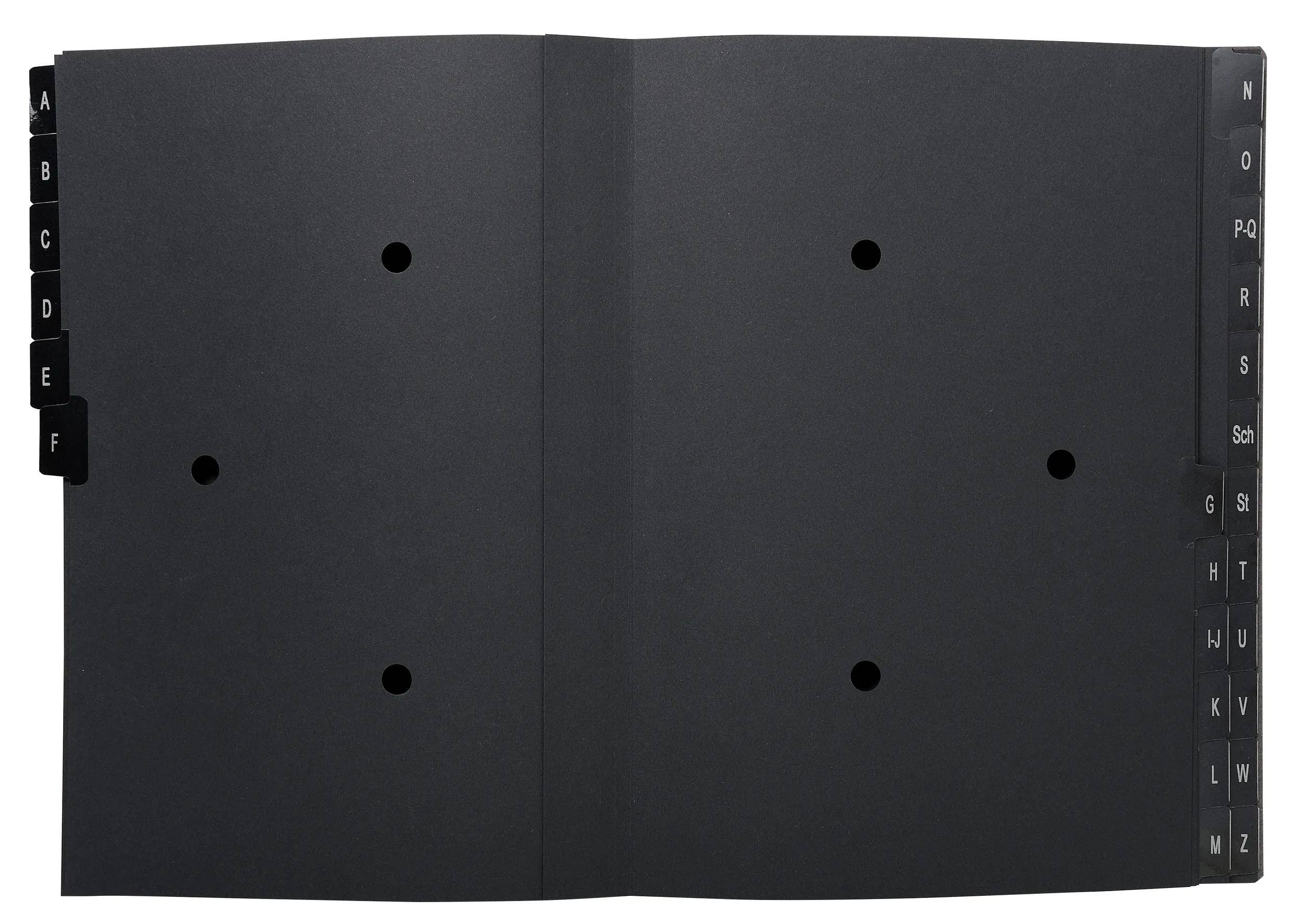 Eine schwarze flache Oberfläche mit mehreren gleichmäßig verteilten kleinen runden Löchern.