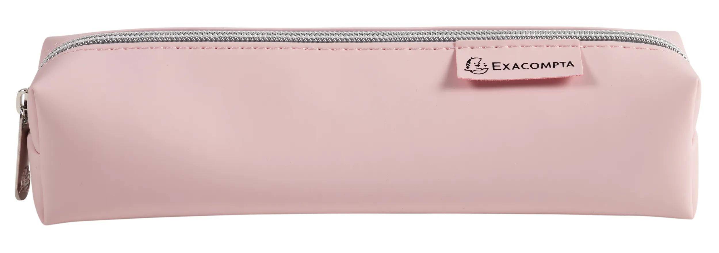 Ein rosa rechteckiger Federmäppchen mit einem silbernen Reißverschluss und einem kleinen Etikett mit einer einfachen Gesichtsskizze.