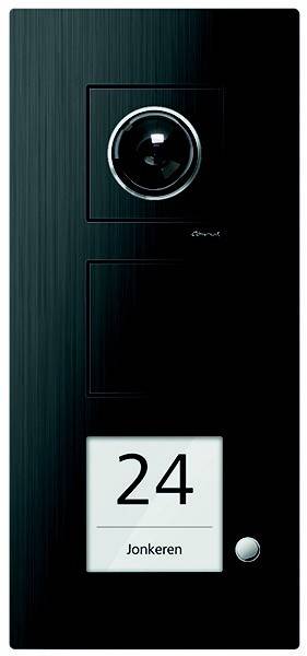 Eine große '24' wird prominent auf einem schlanken schwarzen digitalen Panel angezeigt, was Technologie oder moderne Designelemente andeutet.