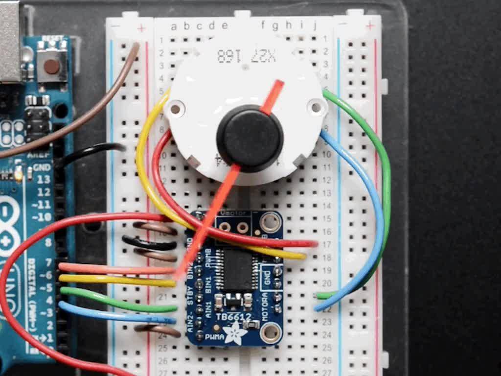 Adafruit Automotive Gauge Stepper Motor x27168, 600 Schritte, 315 Grad Drehbereich, 260 Ohm