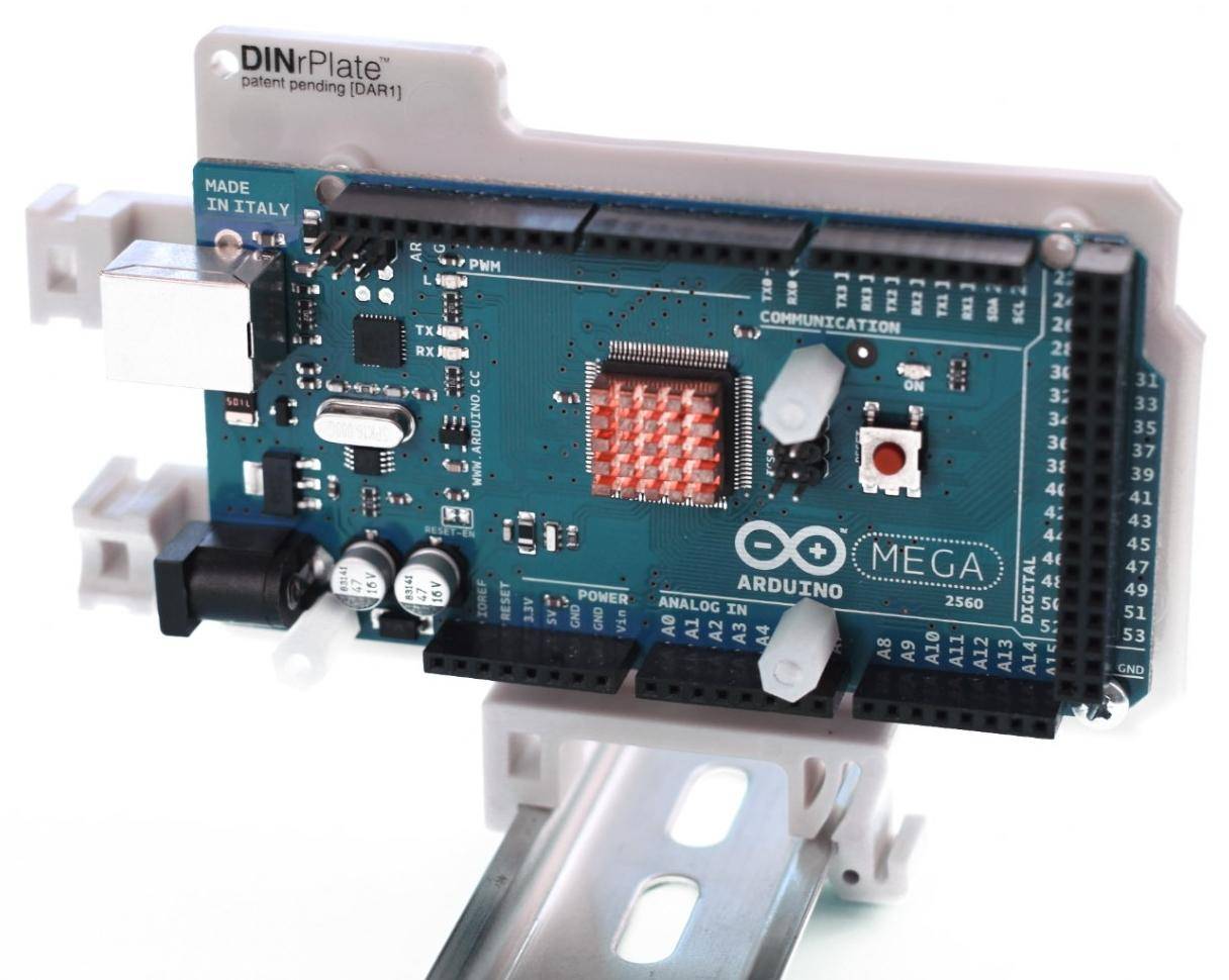 DINrPlate DAR1 - Hutschienenhalter für Arduino Uno / Mega, grau